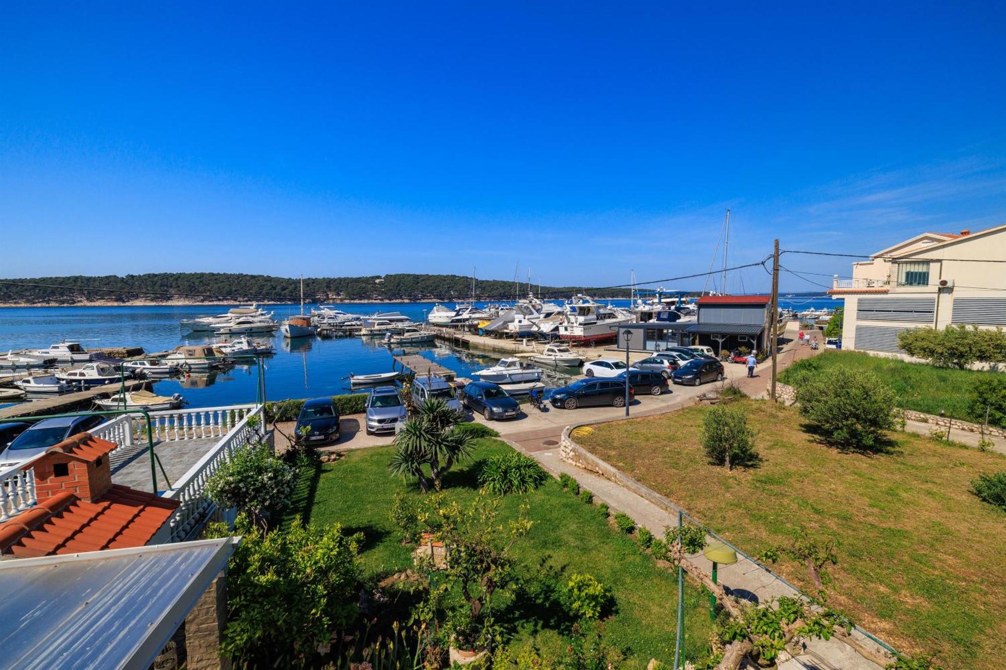 Apartments Near The Sea Barbat Barbat na Rabu Exterior foto