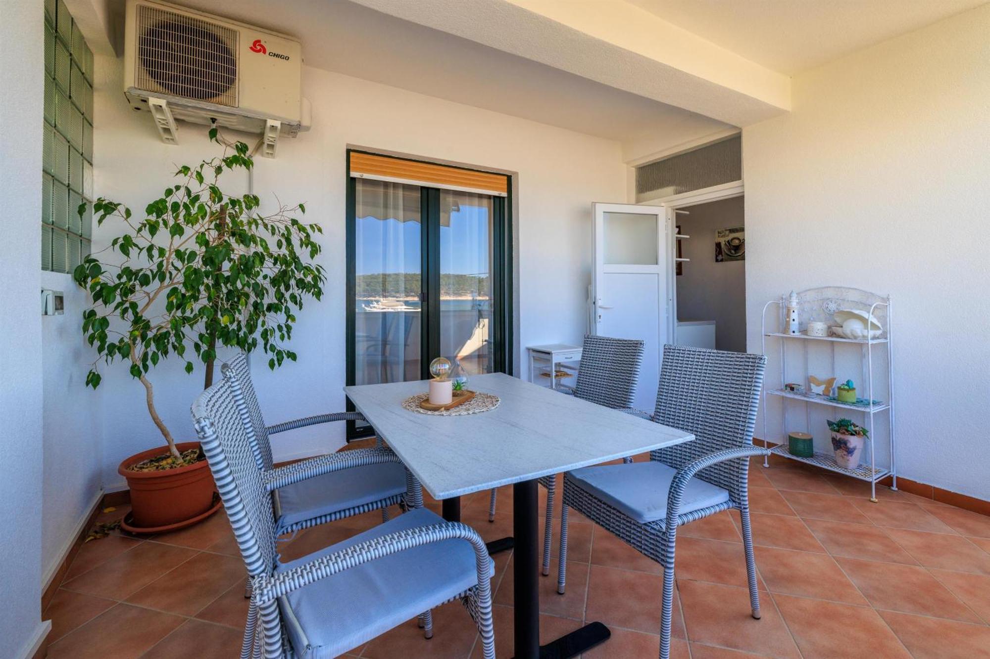 Apartments Near The Sea Barbat Barbat na Rabu Exterior foto